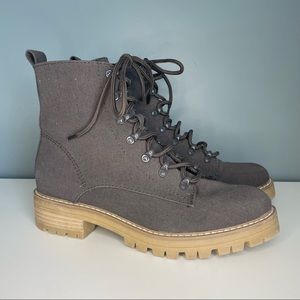Women’s Parker combat boot-Universal Thread Dark Gray 9.5